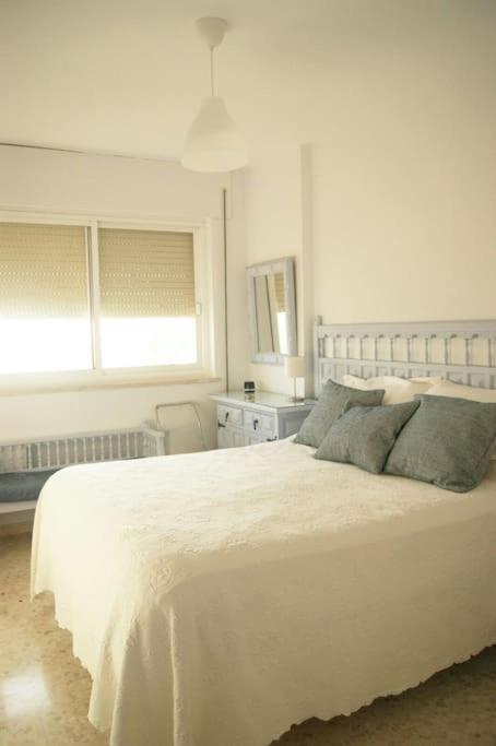 Cadiz Paseo Maritimo Playa Victoria Frontal Mar Apartment ภายนอก รูปภาพ